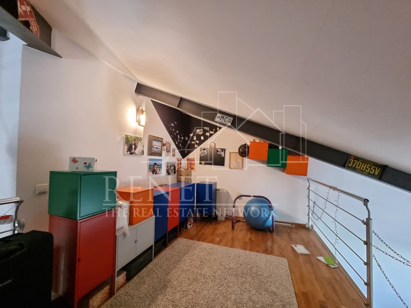 Apartament 3 (+1) camere, cu terasa, Centra, 2 locuri de pacare incluse. 