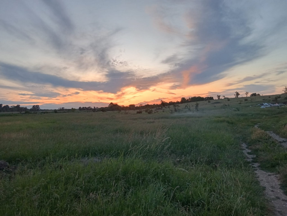 SUPER OCAZIE SE VINDE TEREN IN CREVEDIA-CIOCANESTI