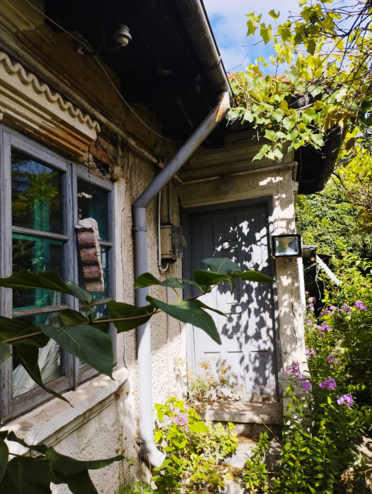 SUPER OCAZIE SE VINDE CASA RENOVABILA/DEMOLABILA PE STR. FANIONULUI