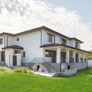 BRANESTI - HUNTER MANSION, VILA PREMIUM 600 MP, LOT 2200 MP, LA LAC!