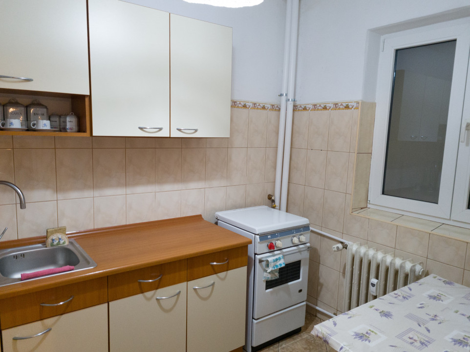 3 Camere Pantelimon, bloc reabilitat