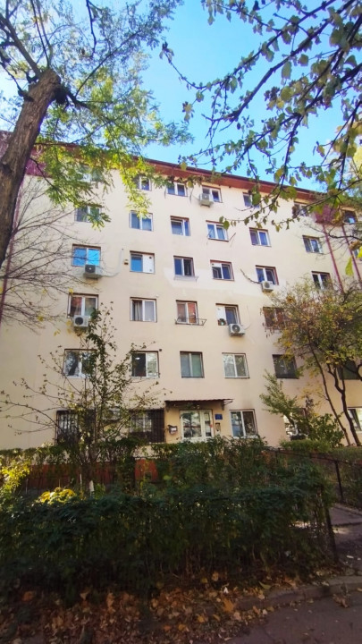 SE INCHIRIAZA APARTAMENT 3 CAMERE SPATIOS, RENOVAT IN ZONA BRANCOVEANU-LAMOTESTI