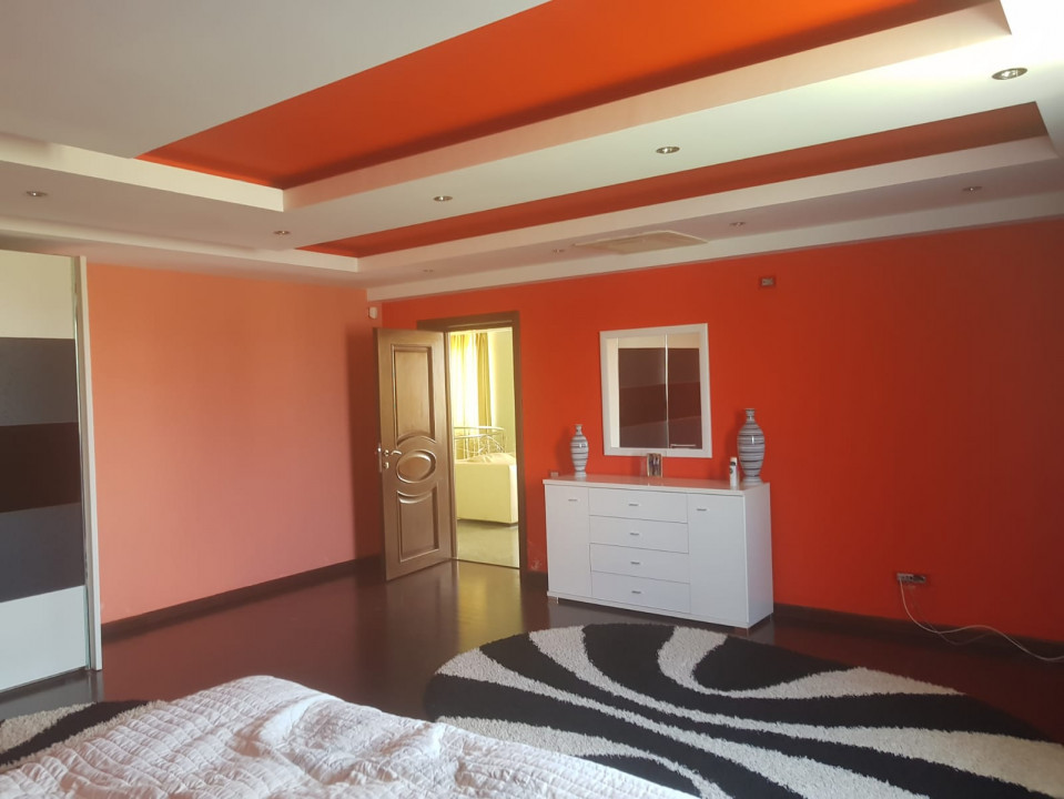 VAND VILA DUPLEX DE LUX 800 MP UTILI SI 1130 MP TEREN LANGA LACUL CERNICA 