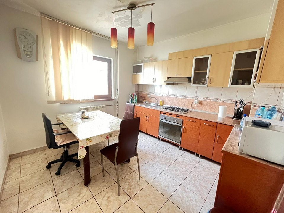 Apartament 4 camere Sos Colentina Intersectie Mc Donalds