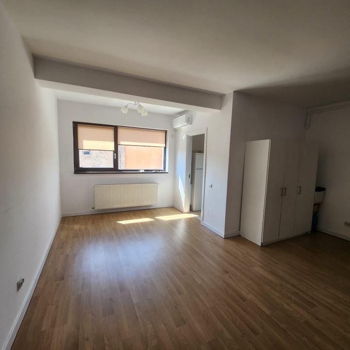 Apartament 2 camere Calea Calarasilor bloc nou