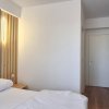 Apartament 3 camere, plus 100 mp de curte, situat in sectorul 1 Bucuresti